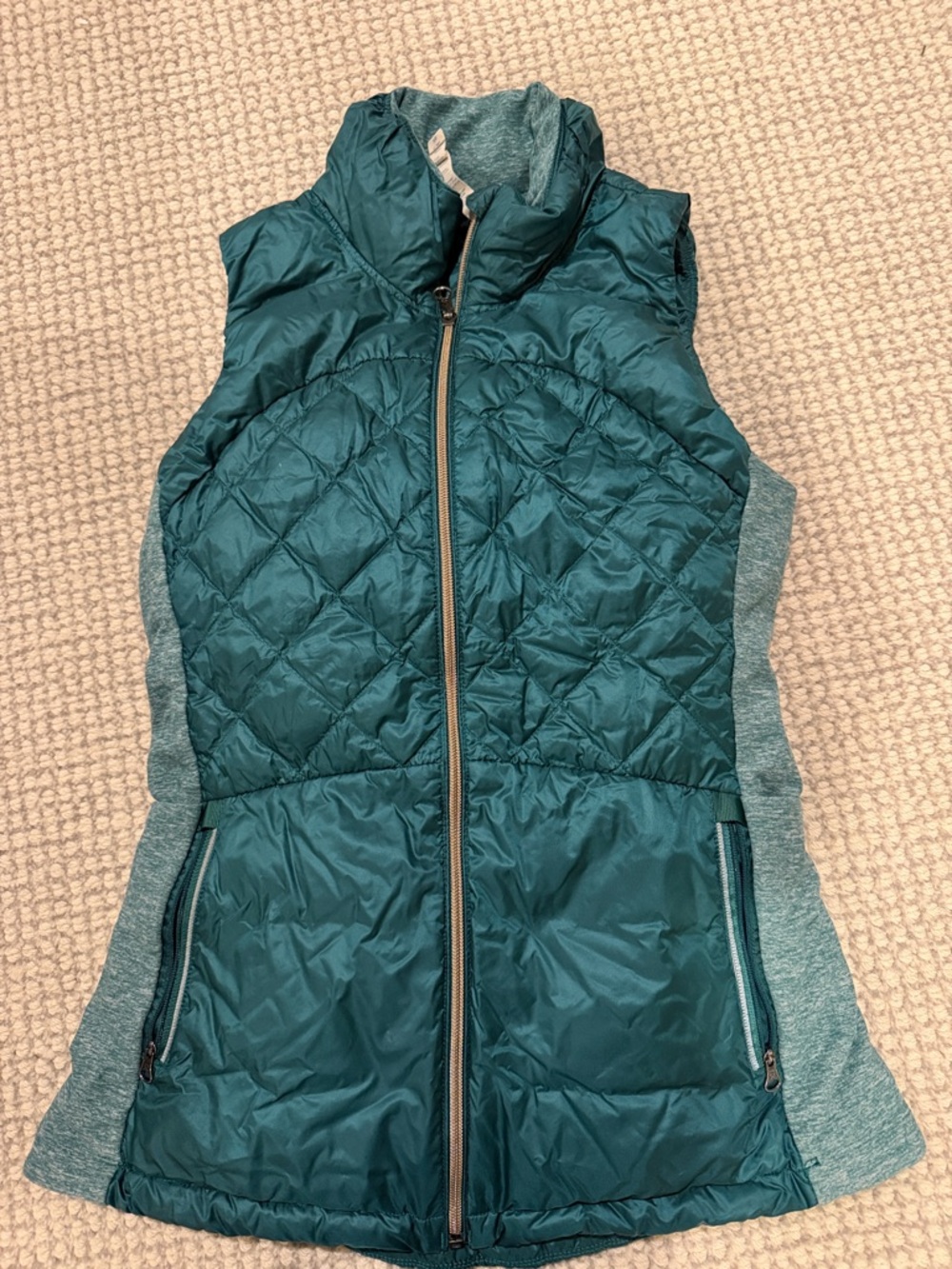 Lululemon’s green vest Size 8